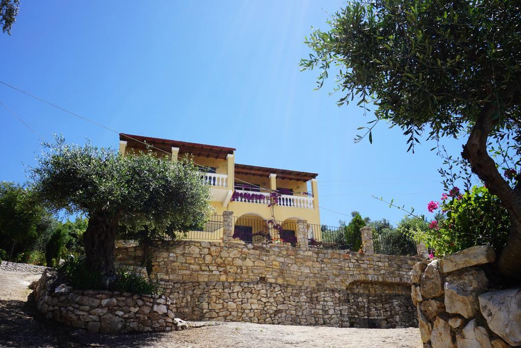 Sirios Apartments Apraos Екстериор снимка
