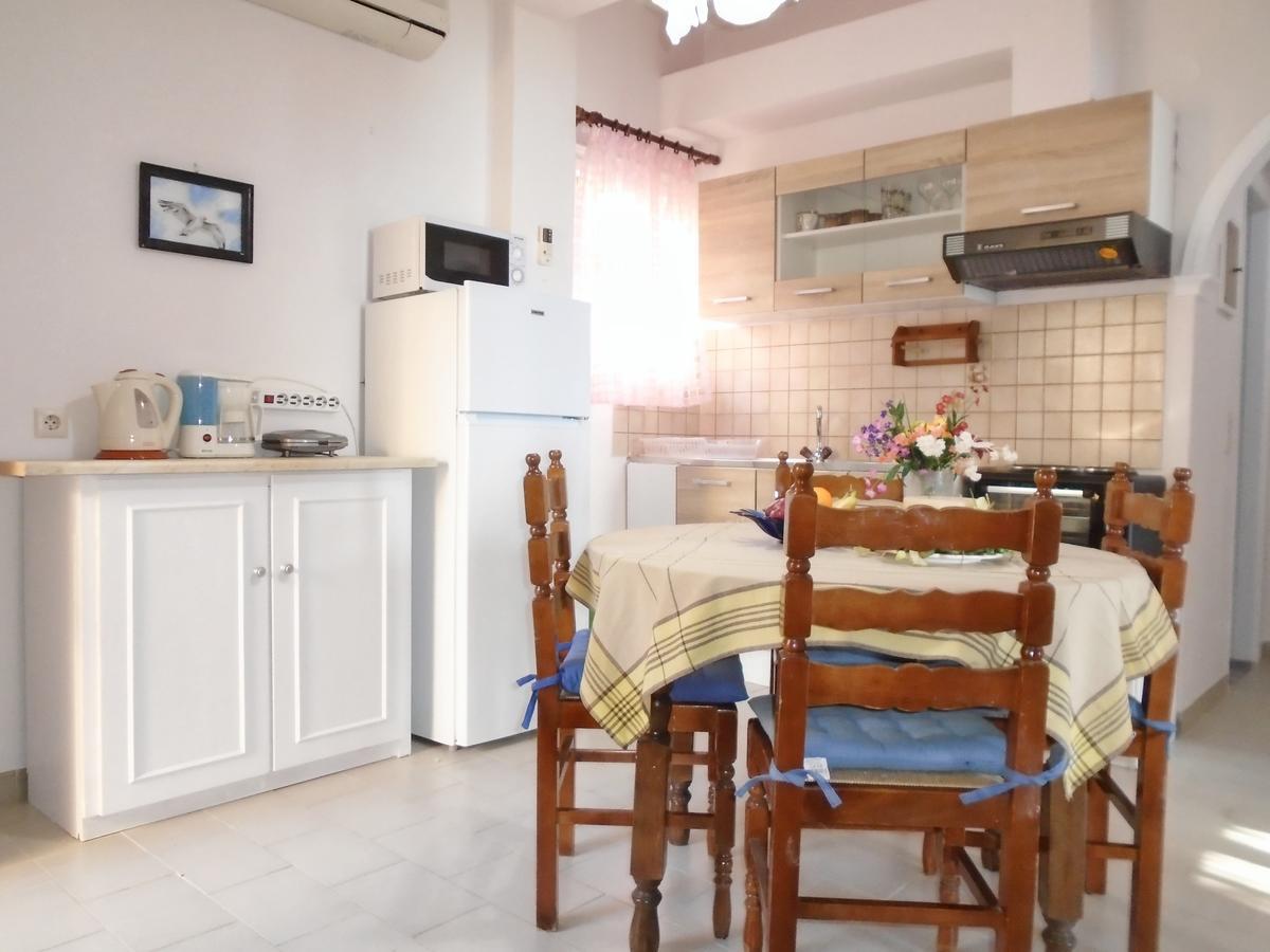 Sirios Apartments Apraos Екстериор снимка