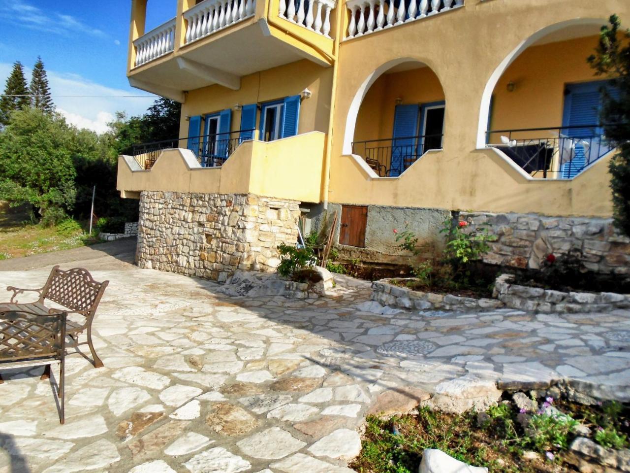 Sirios Apartments Apraos Екстериор снимка